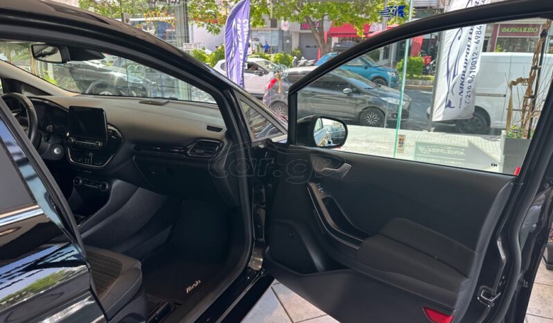 
								Ford Fiesta 2018 TITANIUM ECOBOOST full									