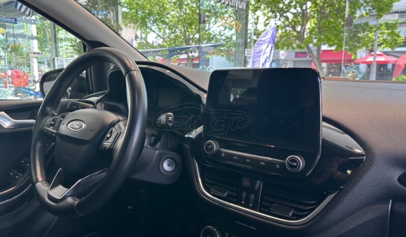
								Ford Fiesta 2018 TITANIUM ECOBOOST full									
