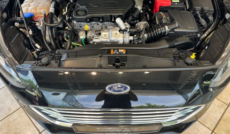 
								Ford Focus 2020 TITANIUM full									