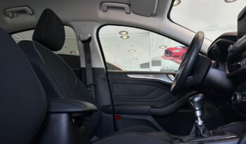
										Ford Focus 2020 TITANIUM full									