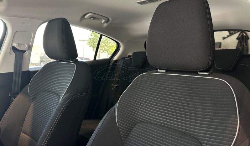 
								Ford Focus 2020 TITANIUM full									