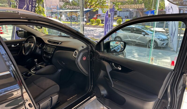 
								Nissan Qashqai 2016 full									