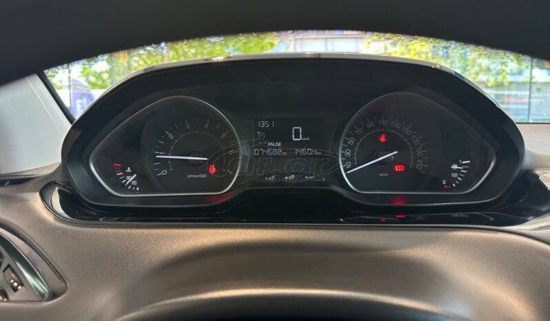 
								PEUGEOT 208 2016 full									