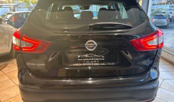 
										Nissan Qashqai 2017 full									