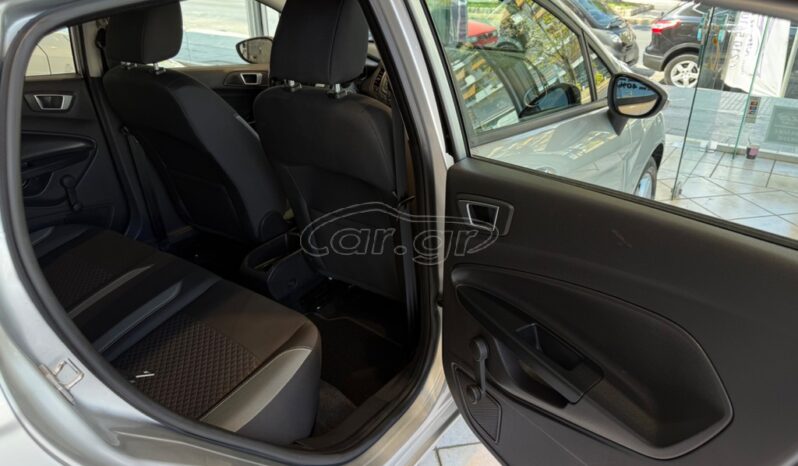 
								Ford Fiesta 2015 full									