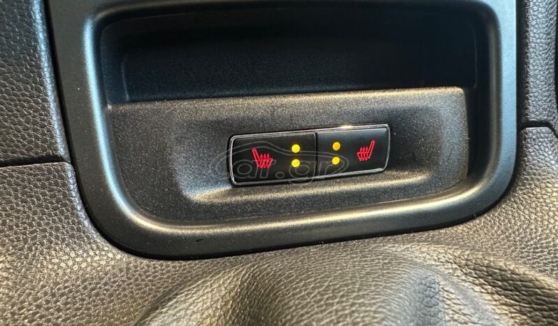 
								Ford Fiesta 2015 ECONETIC full									