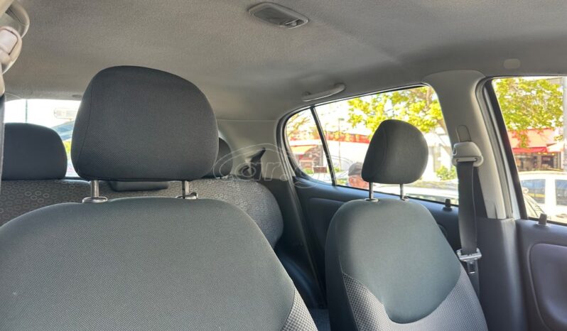 
								Toyota Yaris 2003 full									