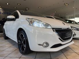 Peugeot 208 2015