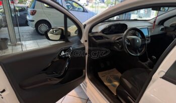 
										Peugeot 208 2015 full									