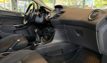 
										Ford Fiesta 2016 TITANIUM full									