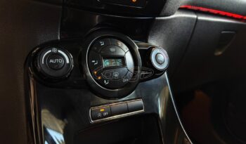 
										Ford Fiesta 2016 TITANIUM full									