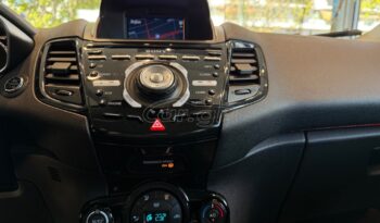 
										Ford Fiesta 2016 TITANIUM full									