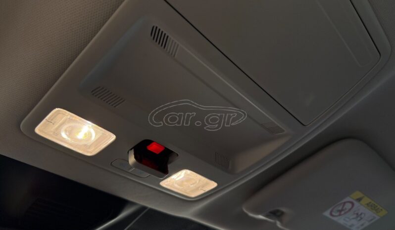 
								Ford Focus 2020 TITANIUM full									