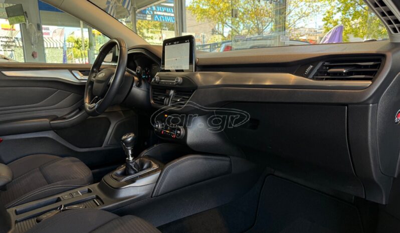 
								Ford Focus 2020 TITANIUM full									