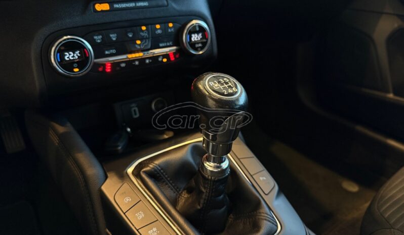 
								Ford Focus 2020 TITANIUM full									