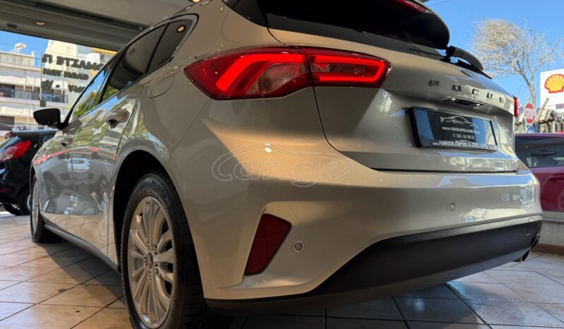 
								Ford Focus 2020 TITANIUM full									