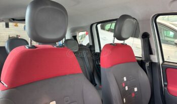 
										Fiat Panda 2015 full									