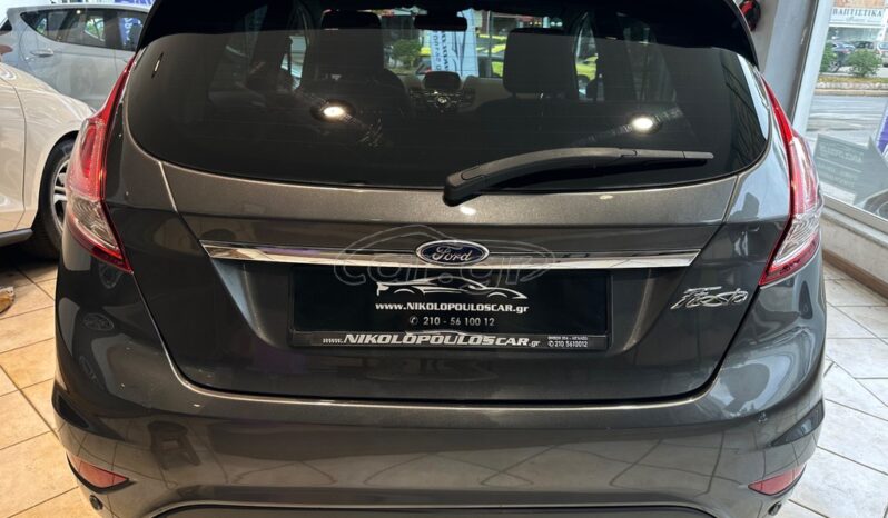 
								Ford Fiesta 2015 TITANIUM full									