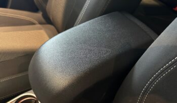 
										Ford Fiesta 2015 TITANIUM full									