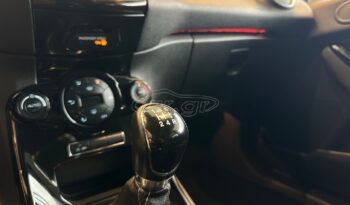 
										Ford Fiesta 2015 TITANIUM full									