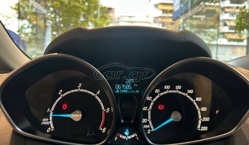 
								Ford Fiesta 2015 TITANIUM full									