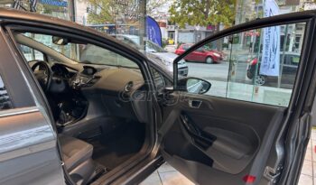 
										Ford Fiesta 2015 TITANIUM full									