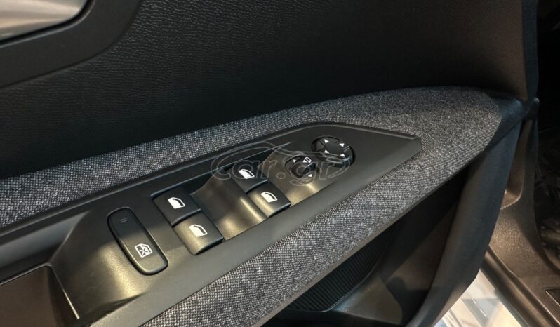 
								Peugeot 3008 2019 full									