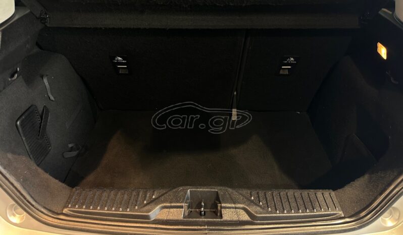 
								Ford Fiesta 2019 ECOBOOST 101HP full									