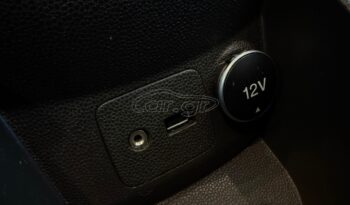 
										Ford Fiesta 2016 TITANIUM full									