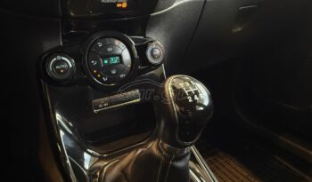 
										Ford Fiesta 2016 TITANIUM full									