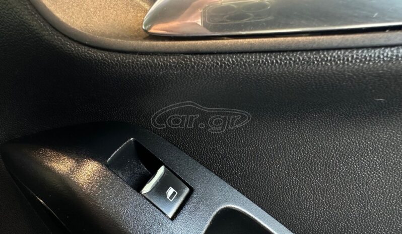 
								Ford Fiesta 2018 ECOBOOST full									