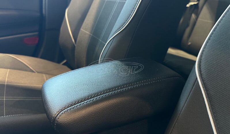 
								Ford Fiesta 2018 ECOBOOST full									