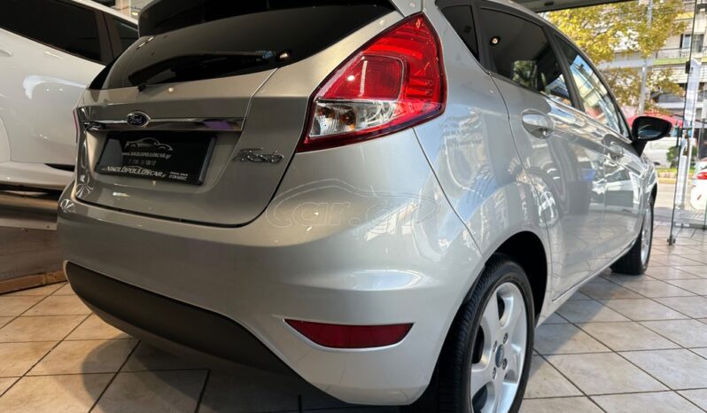 
								Ford Fiesta 2015 TITANIUM EURO 6 full									