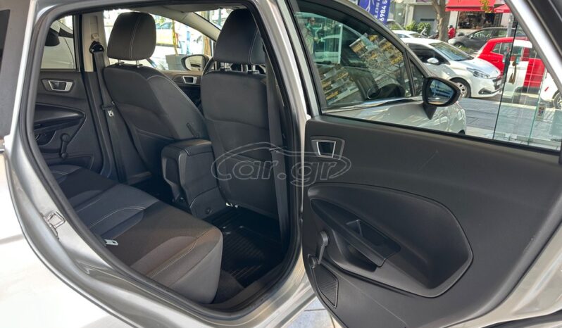 
								Ford Fiesta 2015 TITANIUM EURO 6 full									