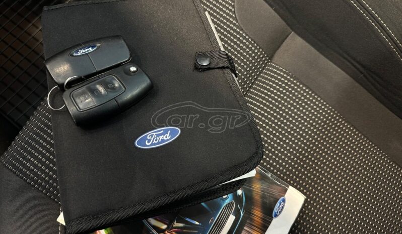 
								Ford Fiesta 2015 TITANIUM EURO 6 full									