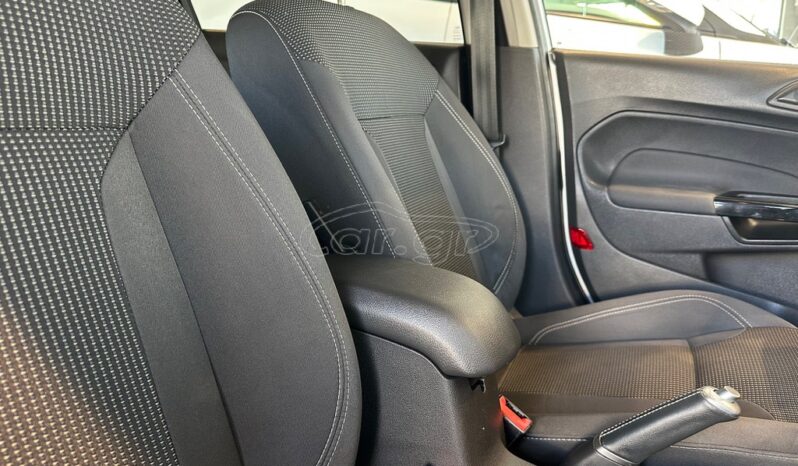 
								Ford Fiesta 2015 TITANIUM EURO 6 full									