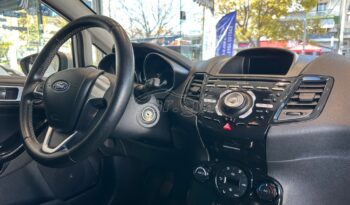 
										Ford Fiesta 2015 TITANIUM EURO 6 full									