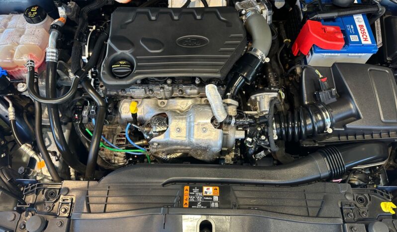 
								Ford Focus 2019 TITANIUM full									