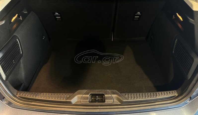 
								Ford Focus 2019 TITANIUM full									