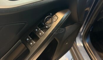 
										Ford Focus 2019 TITANIUM full									