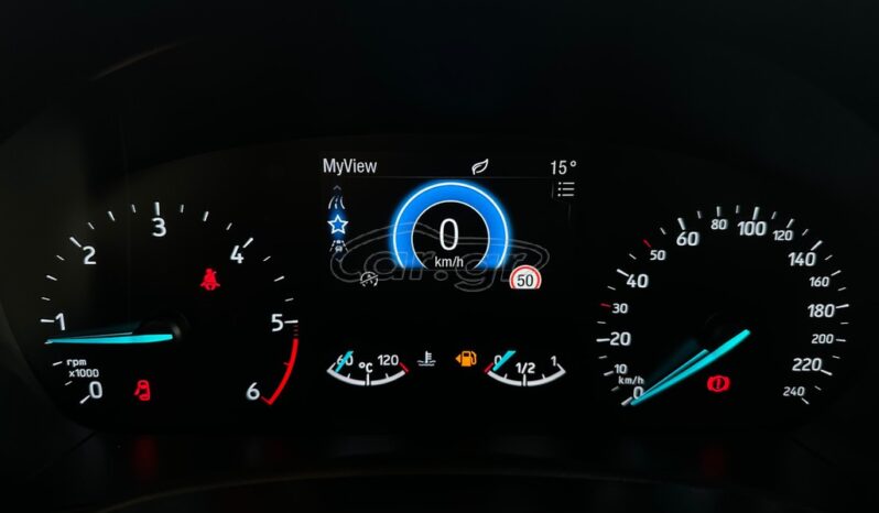 
								Ford Focus 2019 TITANIUM full									