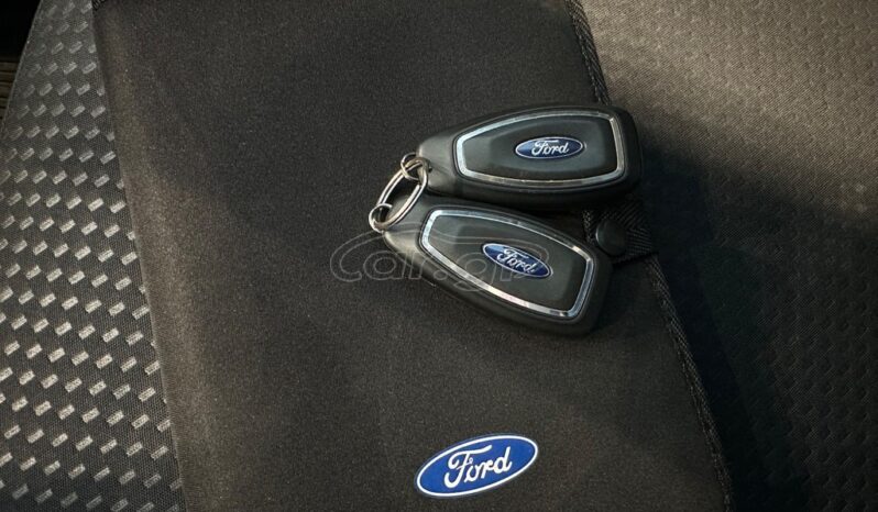 
								Ford Focus 2019 TITANIUM full									