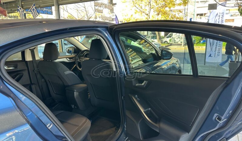 
								Ford Focus 2019 TITANIUM full									