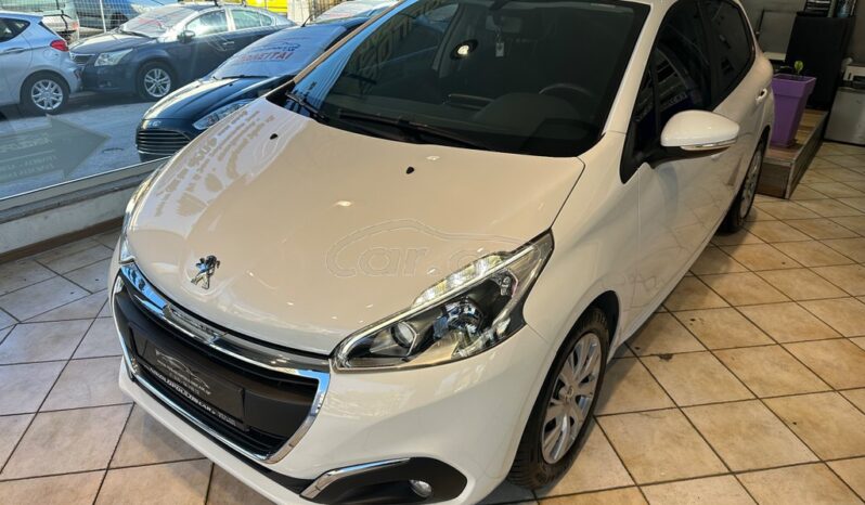 
								Peugeot 208 2018 full									