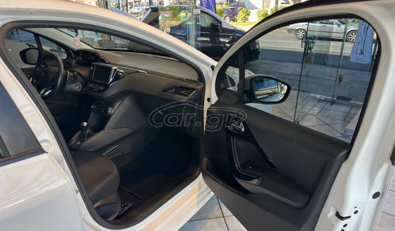 
								Peugeot 208 2018 full									