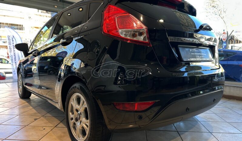 
								Ford Fiesta 2015 TITANIUM full									