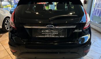 
										Ford Fiesta 2015 TITANIUM full									