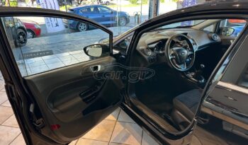 
										Ford Fiesta 2015 TITANIUM full									