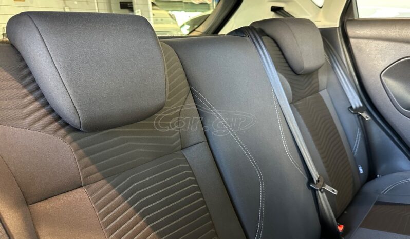 
								Ford Fiesta 2015 TITANIUM full									