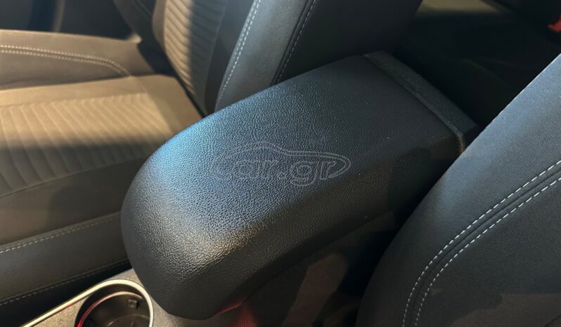 
								Ford Fiesta 2015 TITANIUM full									